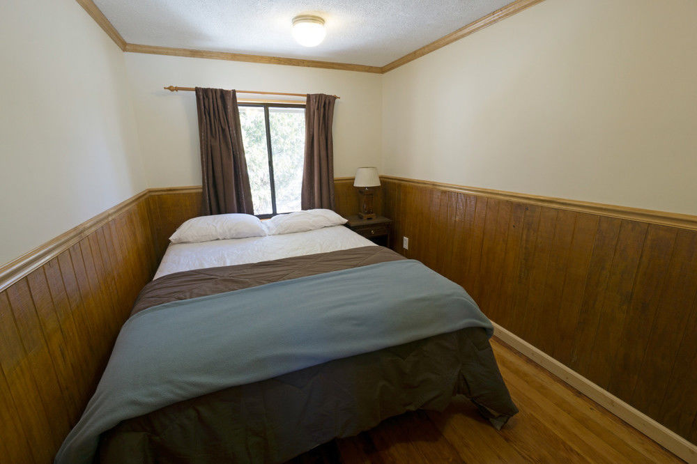 Crystal Lake Resort Beulah Extérieur photo