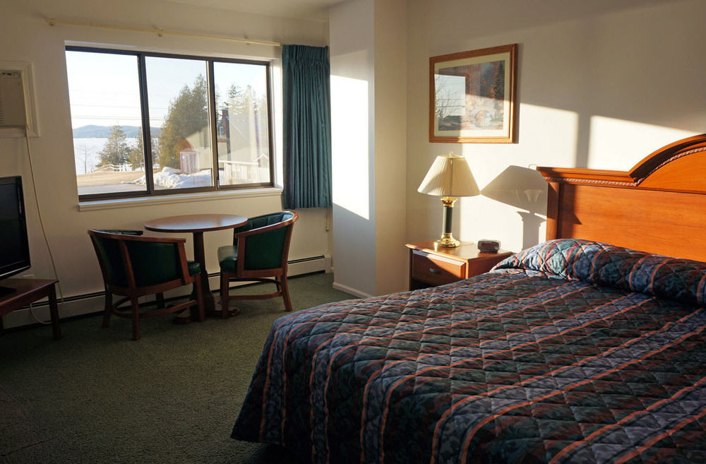 Crystal Lake Resort Beulah Extérieur photo